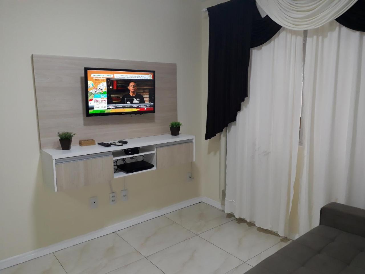 Otimo Apto. 180 Metros Da Praia Balneário Camboriú 외부 사진